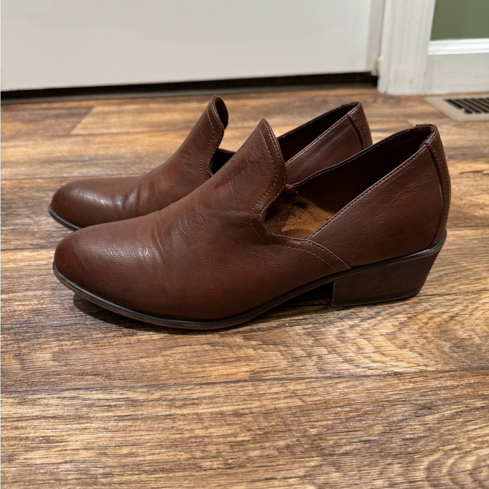 Pierre Dumas women’s size 10 shoes